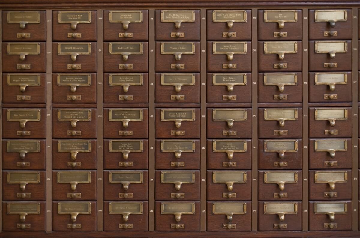 Card catalog 194280