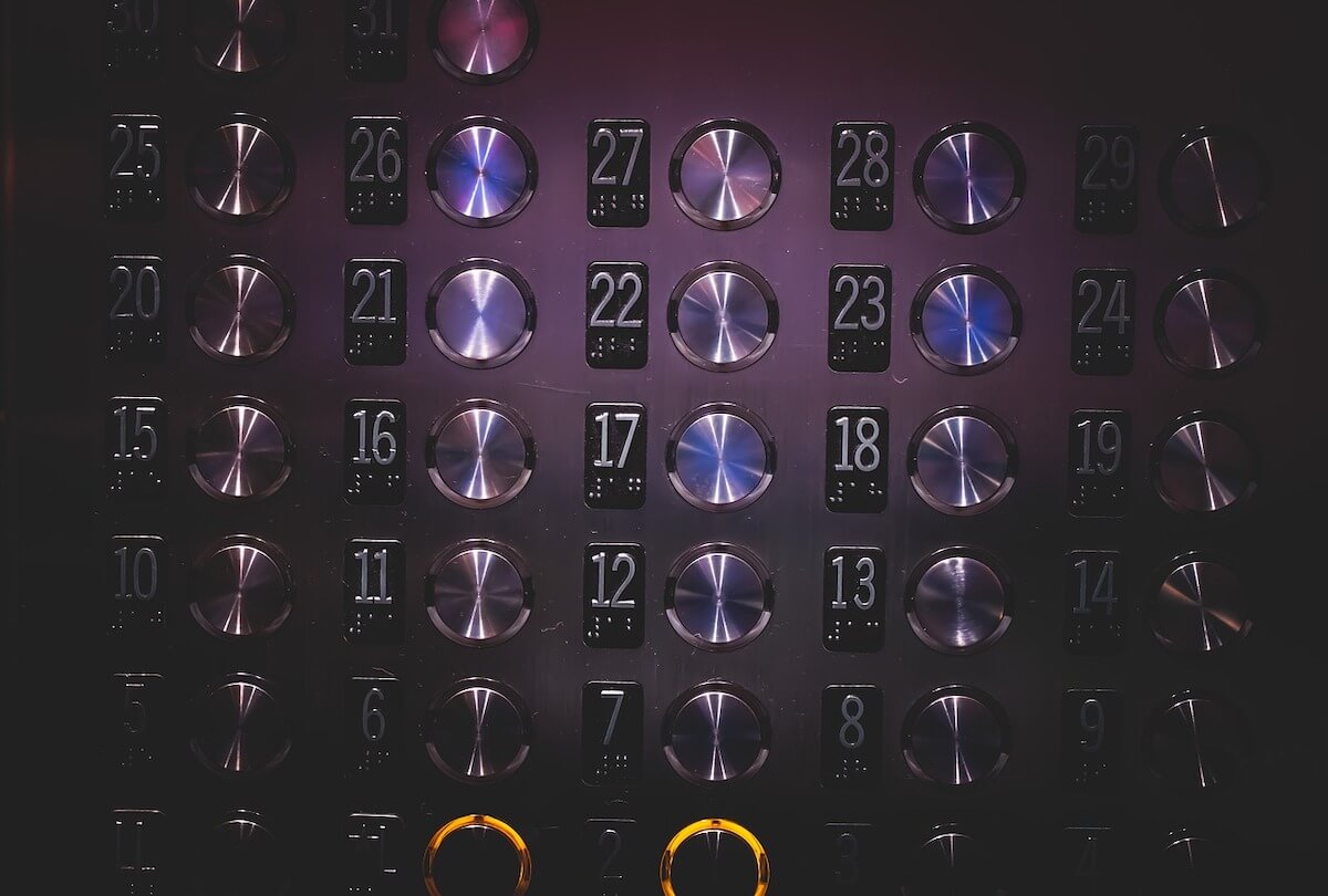Elevator pixabay 926058